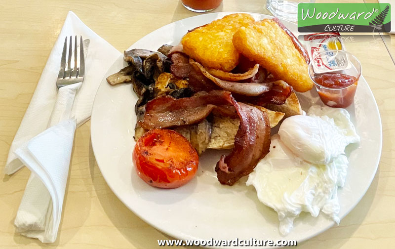 A big breakfast in New Zealand - Woodward Culture Travel Guide