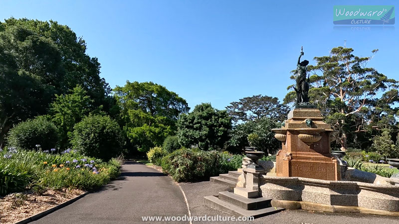 Royal Botanic Garden Fountain, Sydney Australia